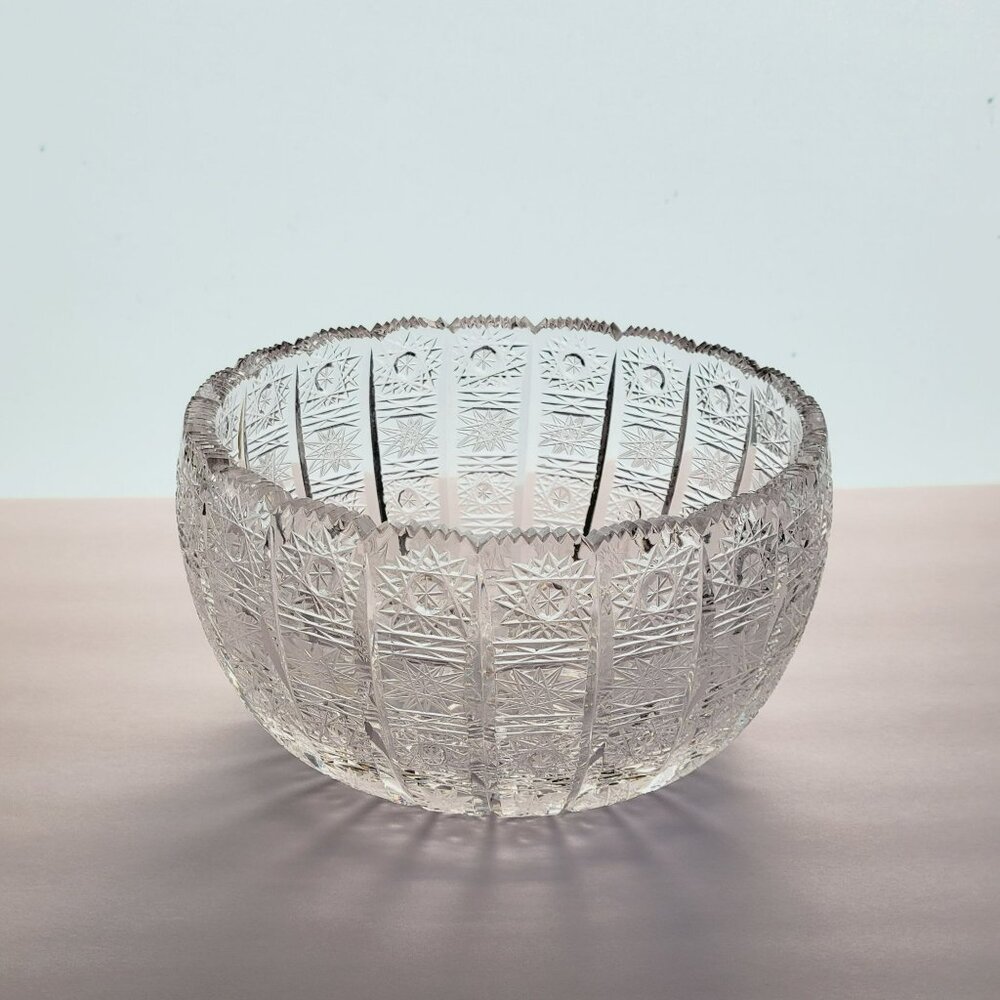 Queen Lace Cut Crystal 8" Bowl, Intricate Star Pattern Design, Stunning Centerpi - Picture 5 of 10